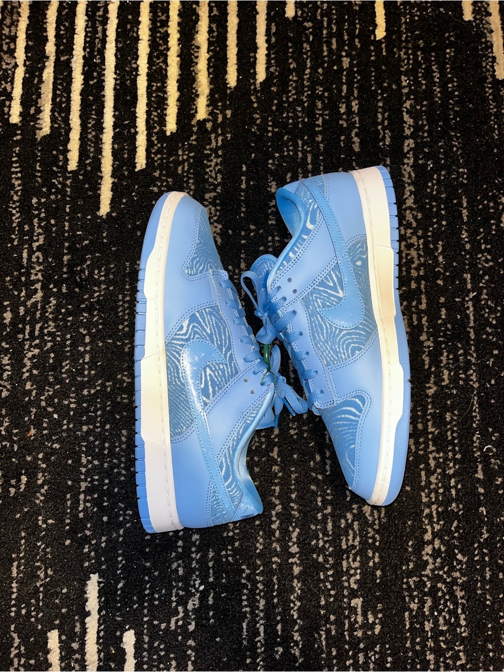 Nike dunk Light Blue Low-Top Athletic Sneakers